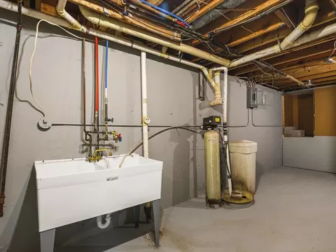 Other - 3919 Falling Leaf Dr, Rockford, IL 61109 photo 5 of 8