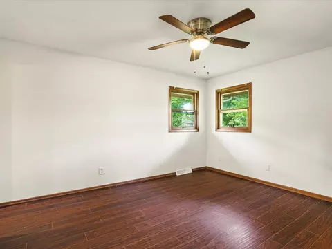 Bedroom - 3919 Falling Leaf Dr, Rockford, IL 61109 photo 1 of 5