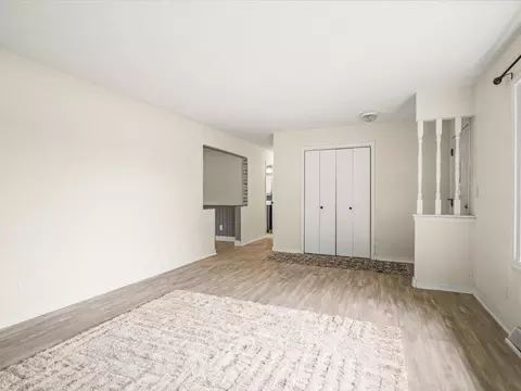 Living - 3919 Falling Leaf Dr, Rockford, IL 61109 photo 1 of 3