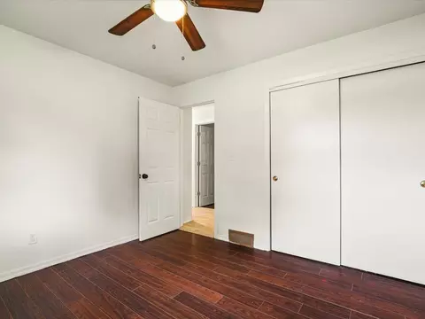 Bedroom - 3919 Falling Leaf Dr, Rockford, IL 61109 photo 4 of 5