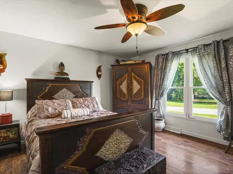 Bedroom - 6353 Abernathy Way, Roscoe, IL 61073 photo 1 of 5