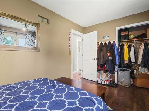 Bedroom - 6353 Abernathy Way, Roscoe, IL 61073 photo 5 of 5