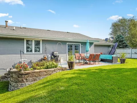 Exterior - 6353 Abernathy Way, Roscoe, IL 61073 photo 7 of 11