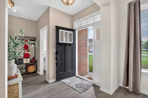 Entry Way - 1308 Draper Rd, Mchenry, IL 60050 photo 1 of 4