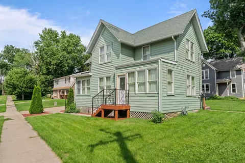 904 N Prospect St, Rockford, IL 61107