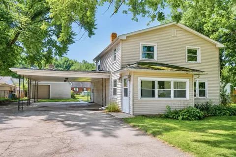 139 Wilson Ave, Machesney Park, IL 61115