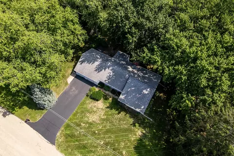 13591 Beaver Dr, Roscoe, IL 61073 photo 4