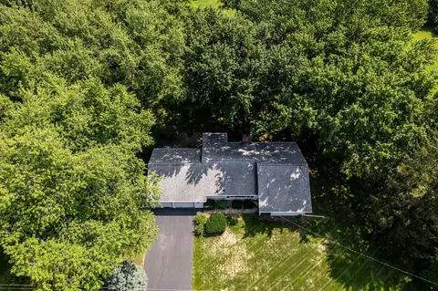 13591 Beaver Dr, Roscoe, IL 61073 photo 3