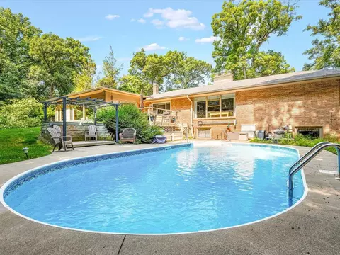 Exterior - 4007 Landstrom Rd, Rockford, IL 61114 photo 7 of 7