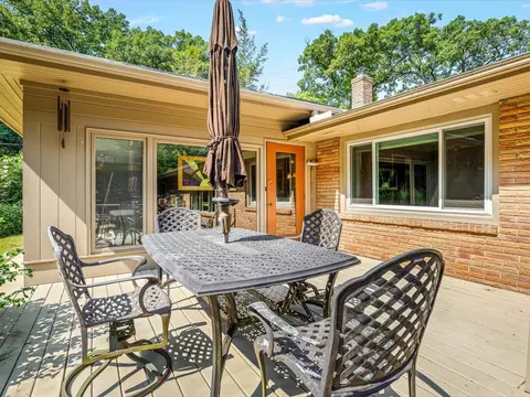 Exterior - 4007 Landstrom Rd, Rockford, IL 61114 photo 4 of 7
