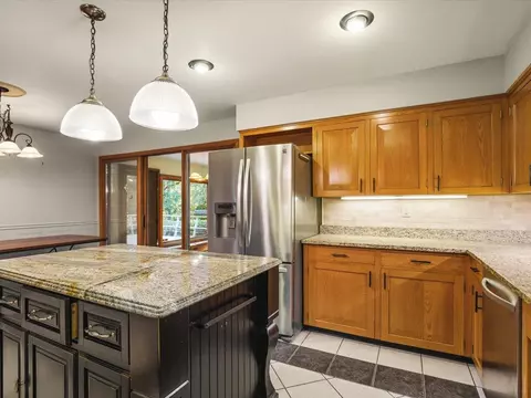 Kitchen - 4007 Landstrom Rd, Rockford, IL 61114 photo 7 of 8