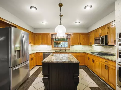 Kitchen - 4007 Landstrom Rd, Rockford, IL 61114 photo 4 of 8