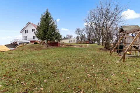 16437 Edwardsville Rd, Pecatonica, IL 61063 photo 5