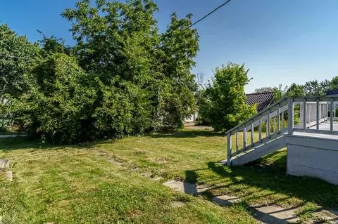 Exterior - 934 E Garden St, Freeport, IL 61032 photo 6 of 9