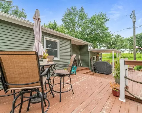 Exterior - 7456 N River Rd, Byron, IL 61010 photo 5 of 10