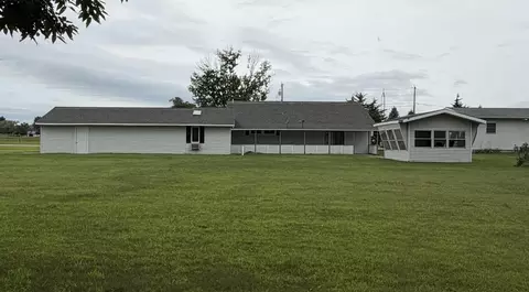 Exterior - 5303 Riverview Rd, Thomson, IL 61285 photo 5 of 7