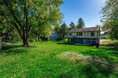 Exterior - 803 Main St, Maple Park, IL 60151 photo 6 of 10