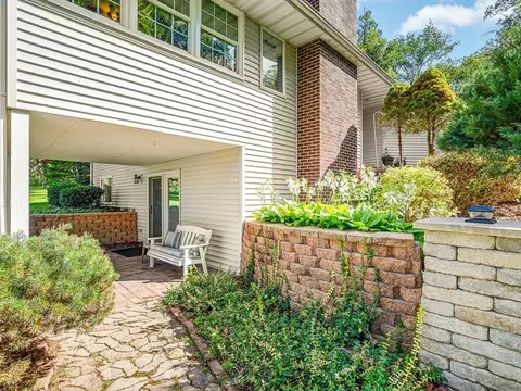 Exterior - 572 Baintree Rd, Lake Summerset, IL 61019 photo 3 of 13