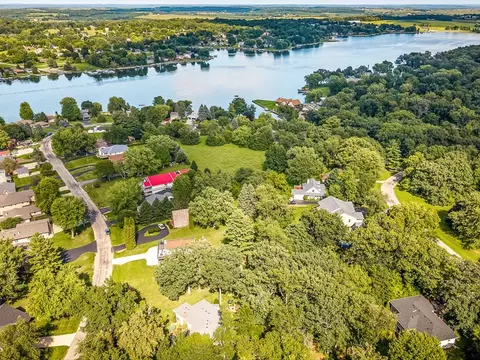 View/Area - 572 Baintree Rd, Lake Summerset, IL 61019 photo 4 of 9