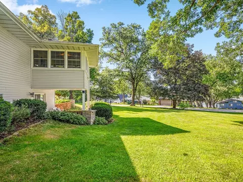 Exterior - 572 Baintree Rd, Lake Summerset, IL 61019 photo 13 of 13