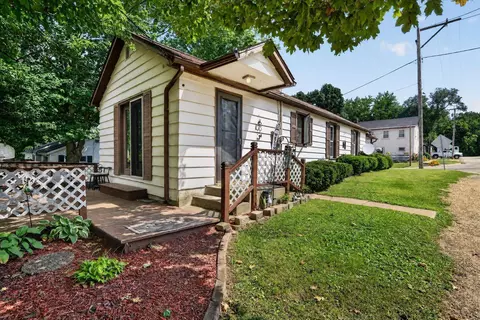 310 Mill St, Cedarville, IL 61013