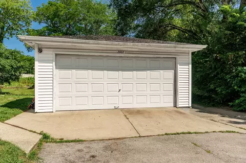 2007 E State St, Rockford, IL 61104 photo 12