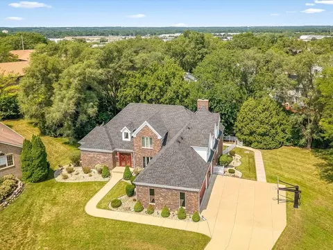 3656 Grenoble Ct, Rockford, IL 61114
