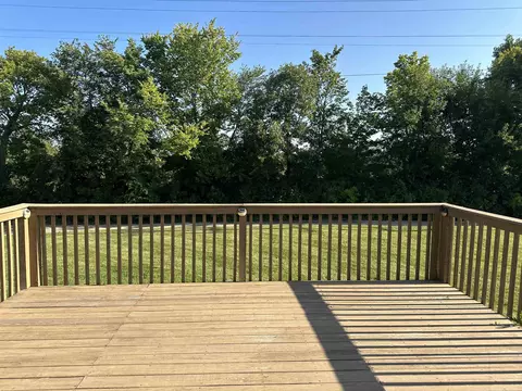Exterior - 638 W Ringold, Freeport, IL 61032 photo 3 of 3