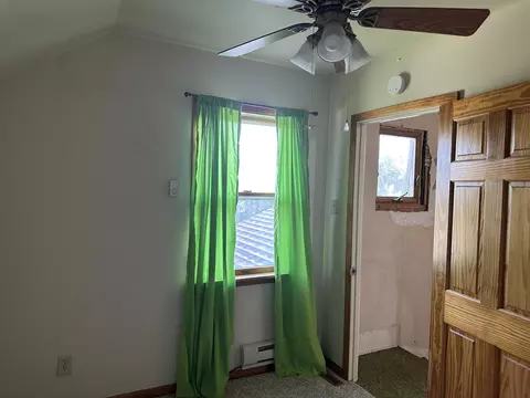 Bedroom - 638 W Ringold, Freeport, IL 61032 photo 1 of 9