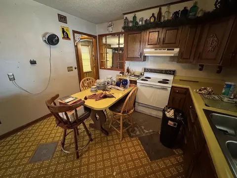 114 E Claremont St, Lanark, IL 61046 photo 12