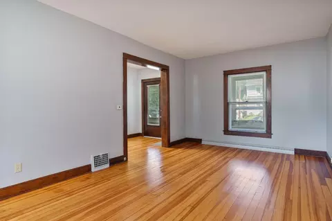 Living - 103 E Roosevelt St, Freeport, IL 61032 photo 3 of 3