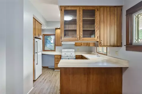 Kitchen - 103 E Roosevelt St, Freeport, IL 61032 photo 2 of 4