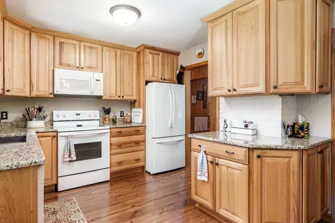 Kitchen - 3709 Renfro Rd, Cherry Valley, IL 61016 photo 2 of 6