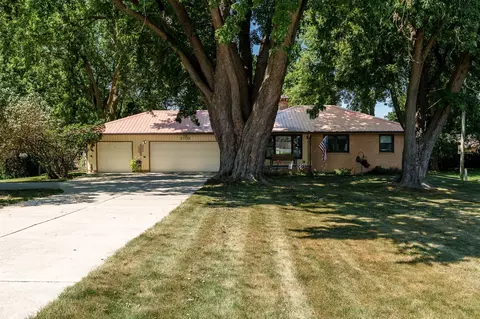 Exterior - 3709 Renfro Rd, Cherry Valley, IL 61016 photo 6 of 11