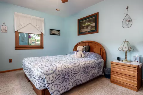 Bedroom - 3709 Renfro Rd, Cherry Valley, IL 61016 photo 4 of 5