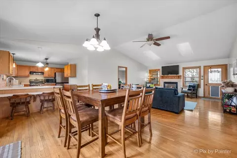 Dining - 4-176 Misty Ct, Lanark, IL 61046 photo 2 of 2