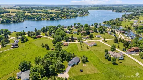 View/Area - 4-176 Misty Ct, Lanark, IL 61046 photo 5 of 7