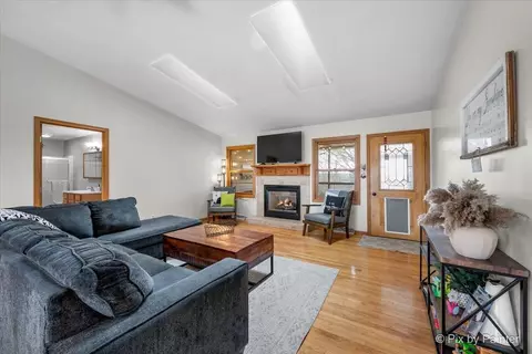 Living - 4-176 Misty Ct, Lanark, IL 61046 photo 1 of 2