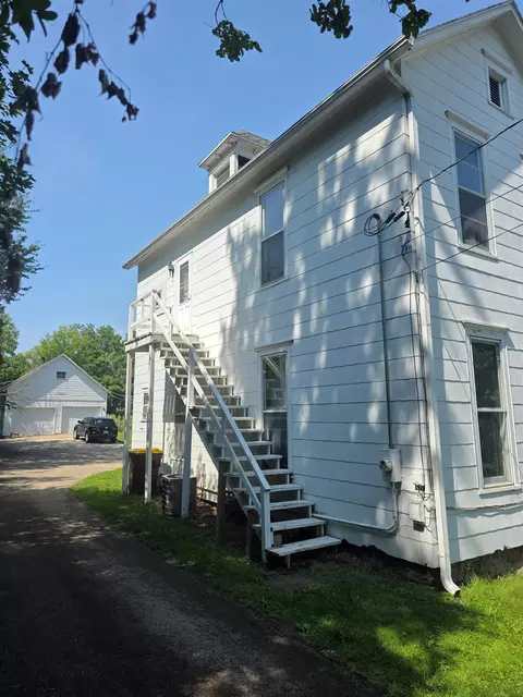 Other - 1110 S Oak, Freeport, IL 61032 photo 2 of 6