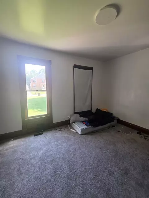 Bedroom - 1110 S Oak, Freeport, IL 61032 photo 1 of 7