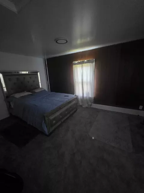 Bedroom - 1110 S Oak, Freeport, IL 61032 photo 5 of 7