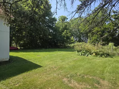 Exterior - 1110 S Oak, Freeport, IL 61032 photo 2 of 4