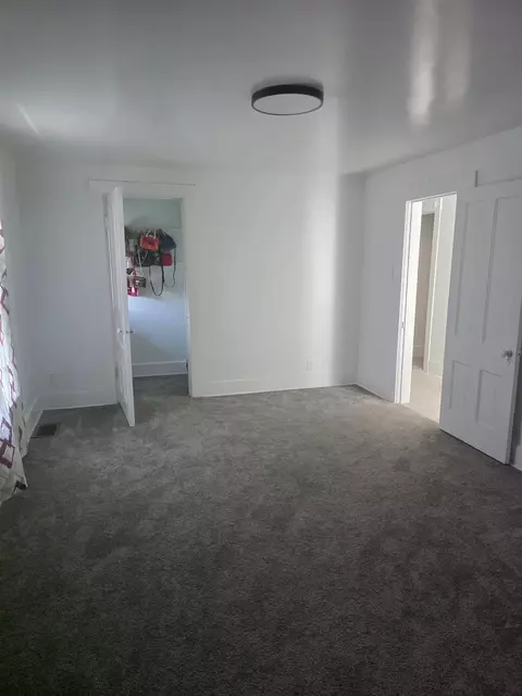 Bedroom - 1110 S Oak, Freeport, IL 61032 photo 6 of 7