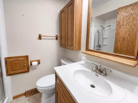 Bath - 437 E 11th St, Pecatonica, IL 61063 photo 1 of 1