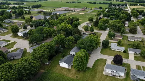 View/Area - 437 E 11th St, Pecatonica, IL 61063 photo 4 of 5