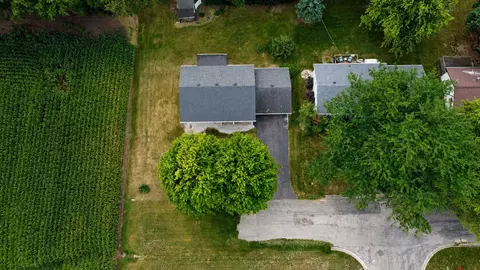View/Area - 437 E 11th St, Pecatonica, IL 61063 photo 2 of 5