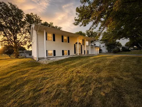 Other - 437 E 11th St, Pecatonica, IL 61063 photo 2 of 9