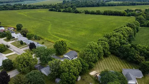 View/Area - 437 E 11th St, Pecatonica, IL 61063 photo 5 of 5