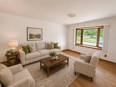 Living - 437 E 11th St, Pecatonica, IL 61063 photo 1 of 8
