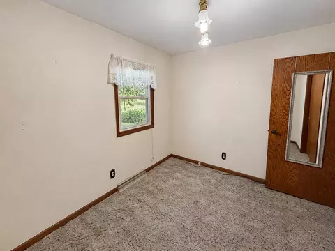Bedroom - 437 E 11th St, Pecatonica, IL 61063 photo 7 of 8